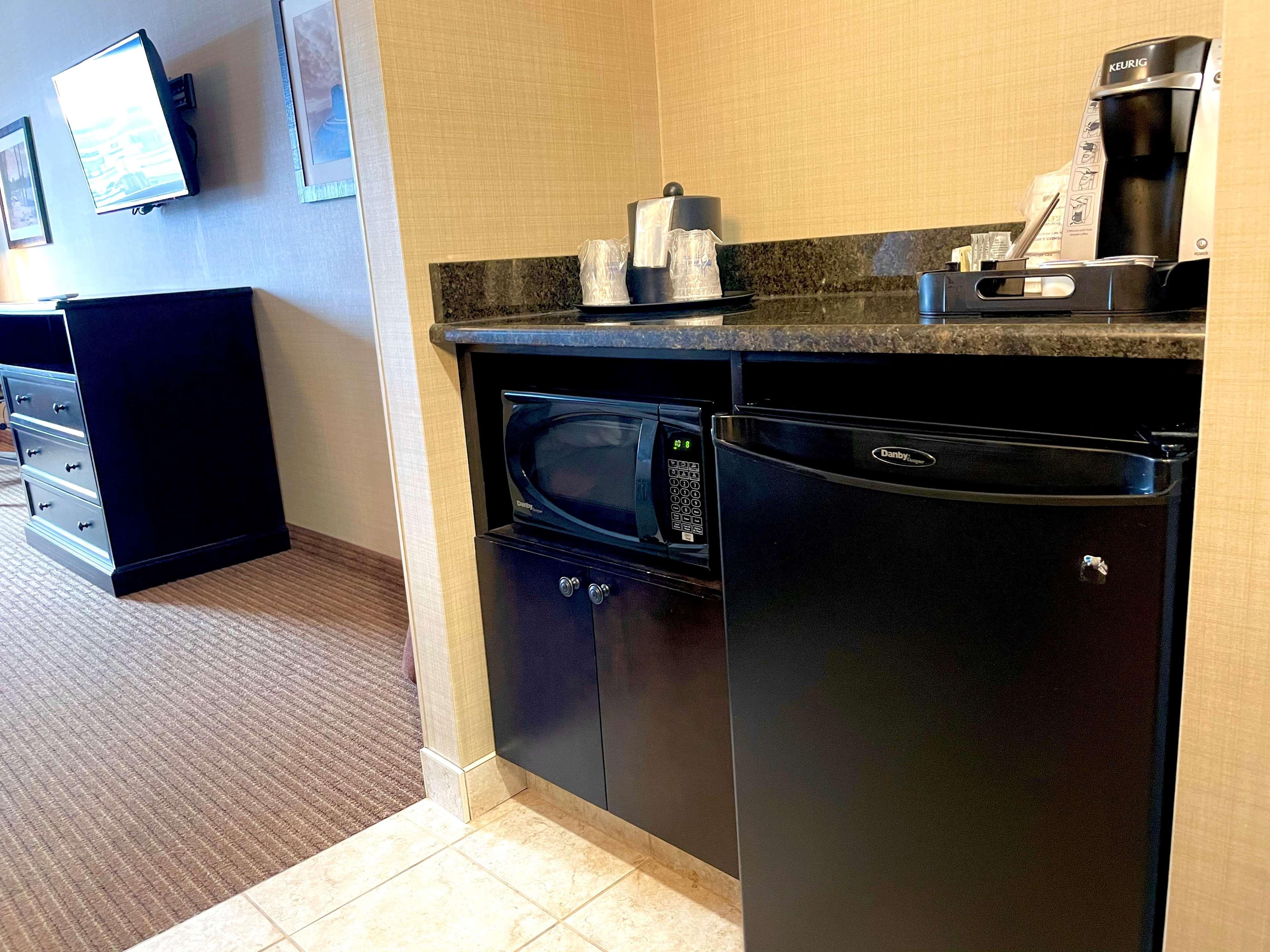ベストウェスタン プラス オコトクス イン アンド スイーツ Okotoks エクステリア 写真